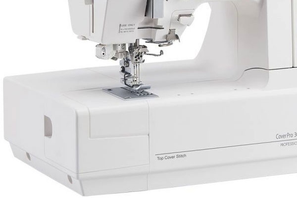 Janome CoverPro 3000P