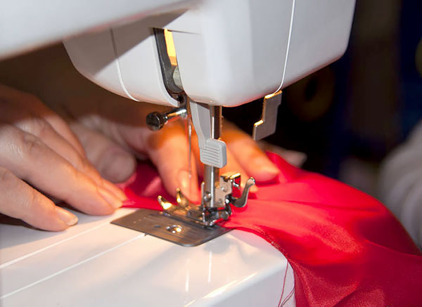 Швейна машинка не шиє товсту тканину. Фото 2