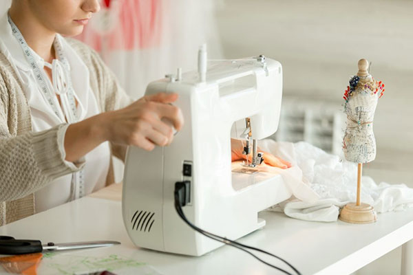 Як вибрати мононитку для швейної машинки