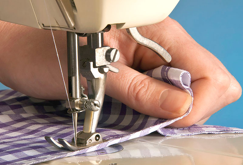 Швейная машинка не продвигает ткань